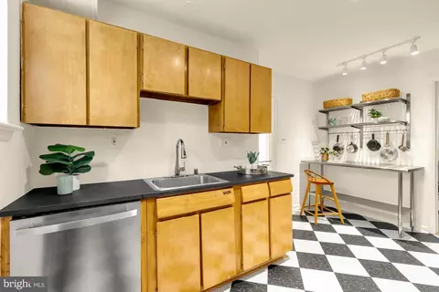 Kitchen - 101 56th Pl SE, Washington, DC 20019 photo 2 of 3