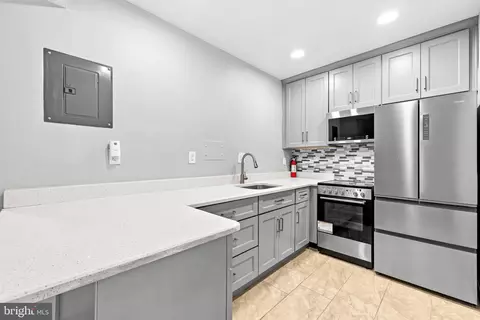 Kitchen - Undisclosed, Washington, DC 20036 photo 2 of 2