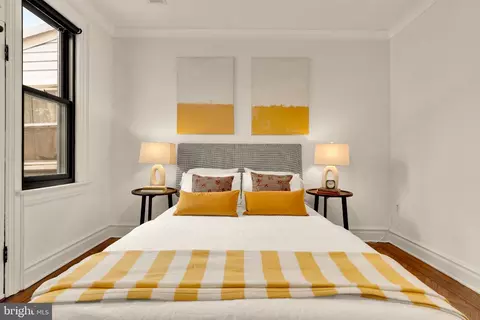Bedroom - 1360 Spring Rd NW, Washington, DC 20010 photo 2 of 8