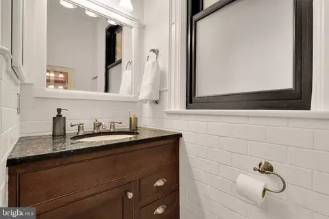 Bath - 1360 Spring Rd NW, Washington, DC 20010 photo 2 of 6
