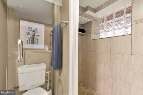 Bath - 1360 Spring Rd NW, Washington, DC 20010 photo 6 of 6