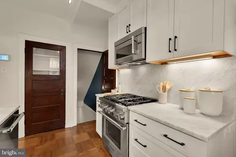 Kitchen - 1360 Spring Rd NW, Washington, DC 20010 photo 2 of 5