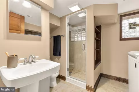 Bath - 1360 Spring Rd NW, Washington, DC 20010 photo 5 of 6