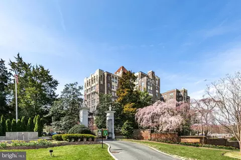4000 Cathedral Ave NW #243B, Washington, DC 20016