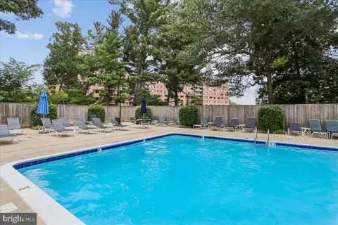 Exterior - 3263 Sutton Pl NW #C, Washington, DC 20016 photo 7 of 7