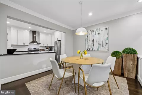 Dining - 3263 Sutton Pl NW #C, Washington, DC 20016 photo 4 of 4