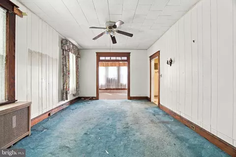 Living - 418 Nicholson St NW, Washington, DC 20011 photo 4 of 7