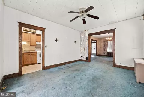 Living - 418 Nicholson St NW, Washington, DC 20011 photo 6 of 7