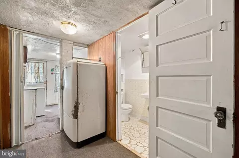 Entry Way - 418 Nicholson St NW, Washington, DC 20011 photo 5 of 5