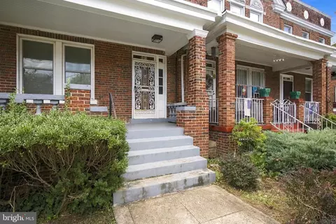 Exterior - 418 Nicholson St NW, Washington, DC 20011 photo 4 of 7