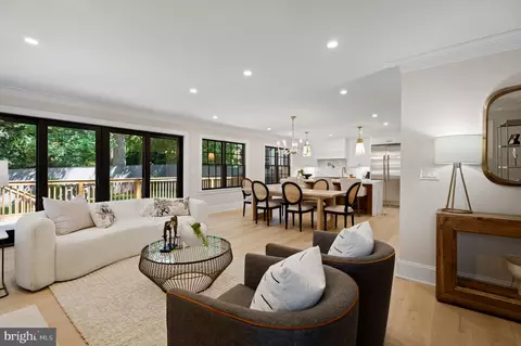 4115 46th St NW, Washington, DC 20016