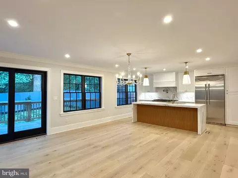 4115 46th St NW, Washington, DC 20016