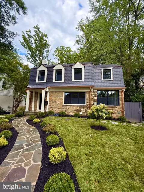 4115 46th St NW, Washington, DC 20016