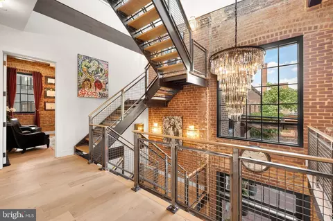 774 Girard St NW #7W, Washington, DC 20001