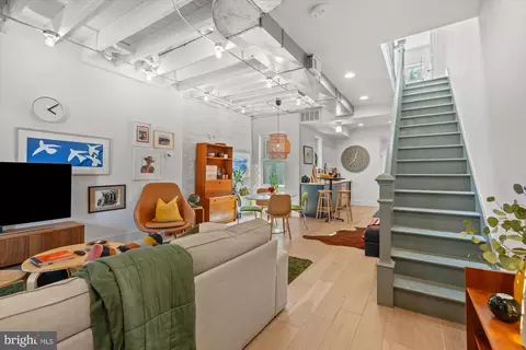 Entry Way - 515 14th St SE, Washington, DC 20003 photo 1 of 6