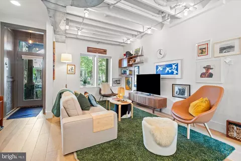 Other - 515 14th St SE, Washington, DC 20003 photo 1 of 10