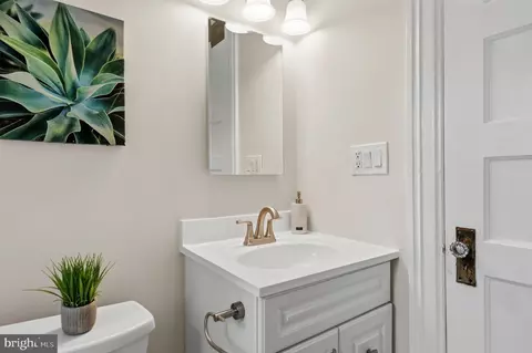 Bath - 3810 Beecher St NW, Washington, DC 20007 photo 3 of 6