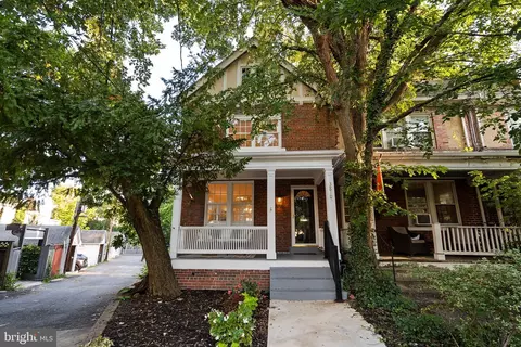 Exterior - 3810 Beecher St NW, Washington, DC 20007 photo 6 of 8