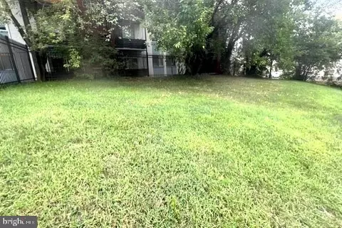 5000 C St SE, Washington, DC 20019 photo 3