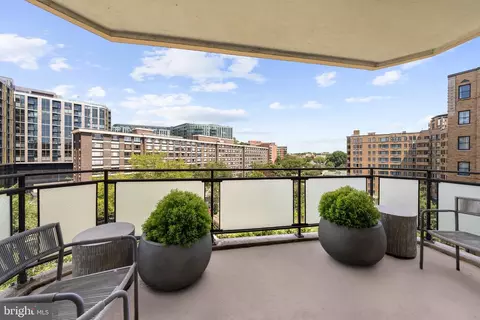 Exterior - 2700 Calvert St NW #712, Washington, DC 20008 photo 1 of 3