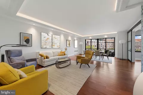 Living - 2700 Calvert St NW #712, Washington, DC 20008 photo 1 of 3