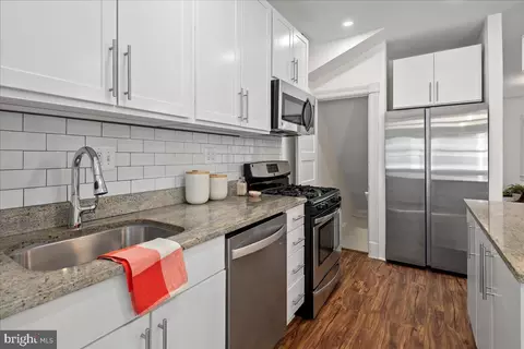 Kitchen - 1163 Abbey Pl NE, Washington, DC 20002 photo 3 of 4
