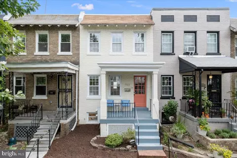 Exterior - 1163 Abbey Pl NE, Washington, DC 20002 photo 10 of 10