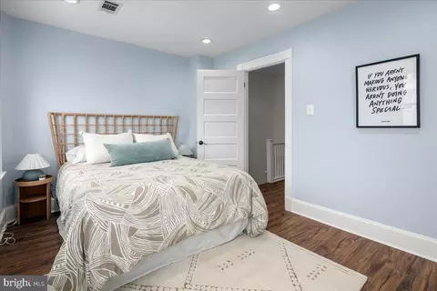 Bedroom - 1163 Abbey Pl NE, Washington, DC 20002 photo 6 of 8
