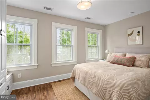 Bedroom - 1163 Abbey Pl NE, Washington, DC 20002 photo 1 of 8