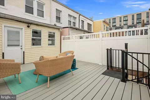 Exterior - 1163 Abbey Pl NE, Washington, DC 20002 photo 7 of 10