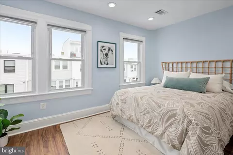 Bedroom - 1163 Abbey Pl NE, Washington, DC 20002 photo 4 of 8