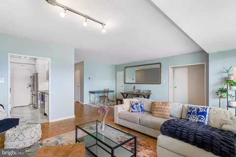 3900 Watson Pl NW #B-6D, Washington, DC 20016