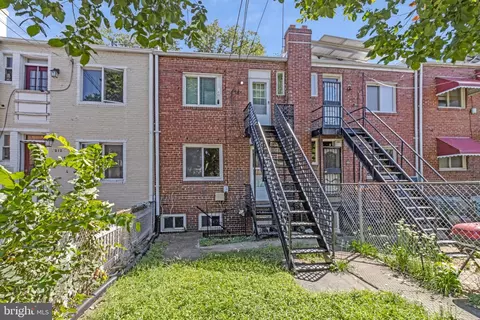Exterior - 310 19th St NE, Washington, DC 20002 photo 4 of 6