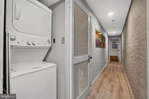 Entry Way - 1761 Willard St NW, Washington, DC 20009 photo 4 of 4