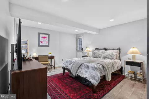 Bedroom - 1761 Willard St NW, Washington, DC 20009 photo 13 of 15