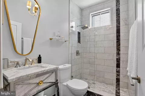 Bath - 1761 Willard St NW, Washington, DC 20009 photo 3 of 4