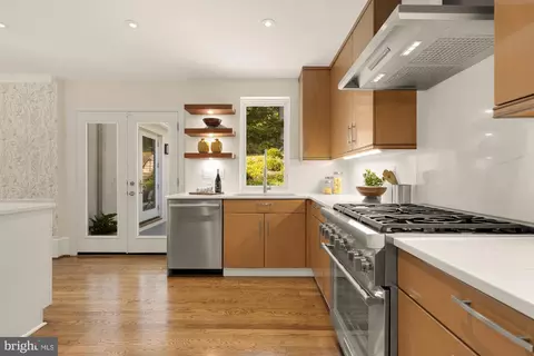Kitchen - 4508 28th NW, Washington, DC 20008 photo 4 of 5