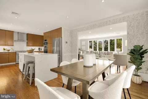 Dining - 4508 28th NW, Washington, DC 20008 photo 3 of 3
