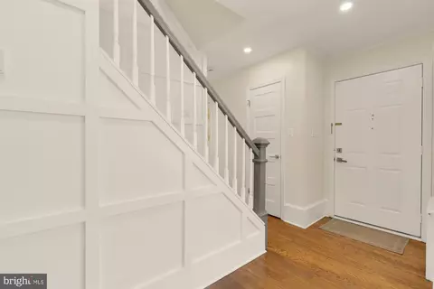 Entry Way - 4508 28th NW, Washington, DC 20008 photo 2 of 10