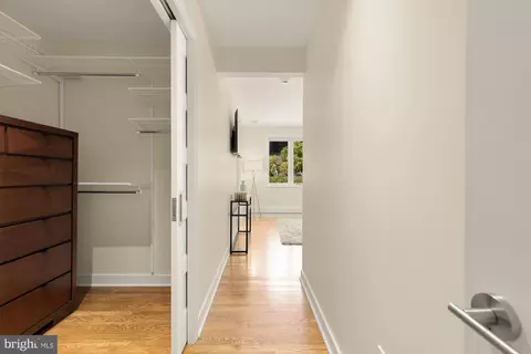 Entry Way - 4508 28th NW, Washington, DC 20008 photo 4 of 10