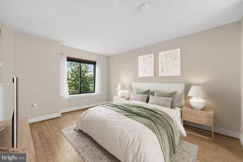 2111 Wisconsin Ave NW #104, Washington, DC 20007