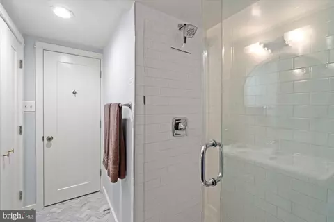 Bath - 207 10th St SE, Washington, DC 20003 photo 5 of 6