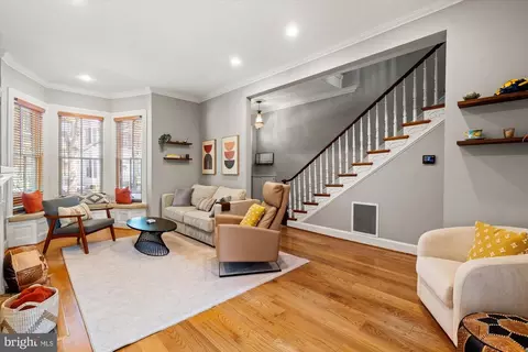 Living - 207 10th St SE, Washington, DC 20003 photo 1 of 5
