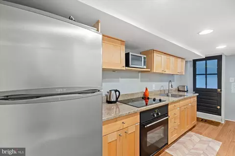 Kitchen - 207 10th St SE, Washington, DC 20003 photo 5 of 5