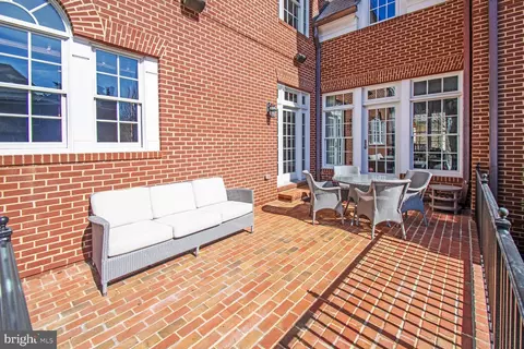 Exterior - 1935 Foxview Cir NW, Washington, DC 20007 photo 2 of 4