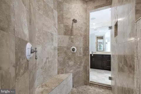 Entry Way - 1935 Foxview Cir NW, Washington, DC 20007 photo 5 of 6