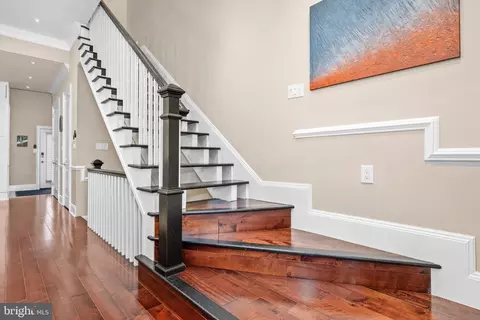 Entry Way - 507 K St NE #2, Washington, DC 20002 photo 3 of 4