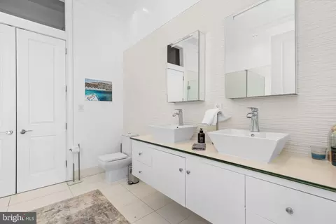 Bath - 507 K St NE #2, Washington, DC 20002 photo 3 of 4