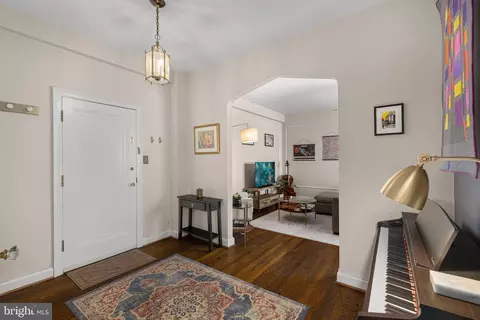 Entry Way - 2737 Devonshire Pl NW #322, Washington, DC 20008 photo 3 of 3