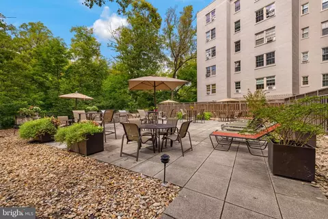 Exterior - 2737 Devonshire Pl NW #322, Washington, DC 20008 photo 2 of 4